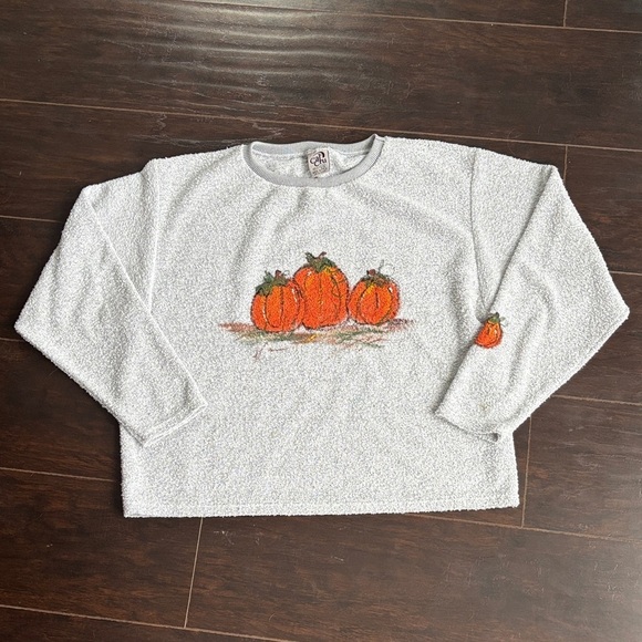 Cal Cru Sweaters - Cal Cru | Vintage Grey and White Crew Neck Sweater with Pumpkin Design Size L/XL
